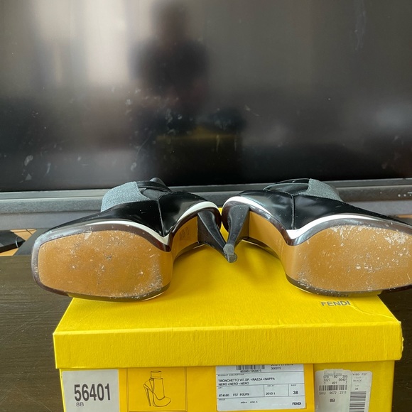 Fendi Tronchetto Boots - Picture 2 of 5